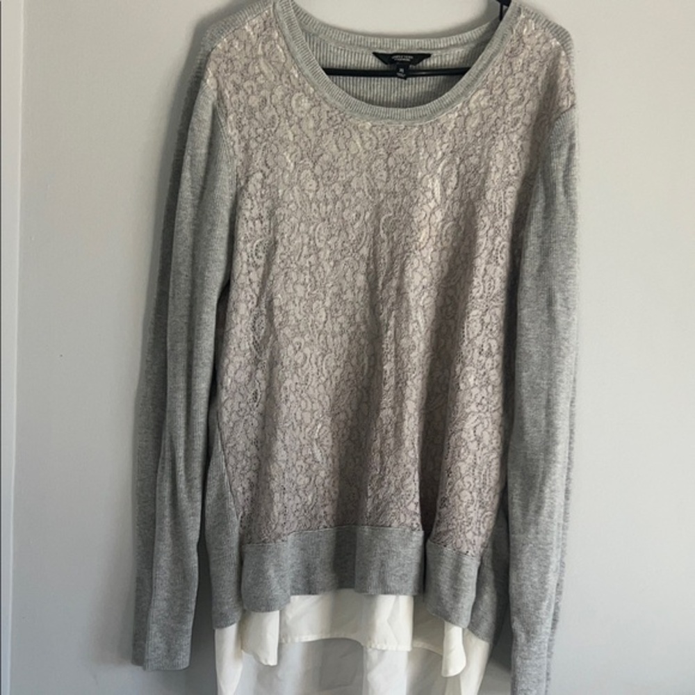 Simply Vera Vera Wang Gray Lace Sweater with White Hem. CAJA #. 1